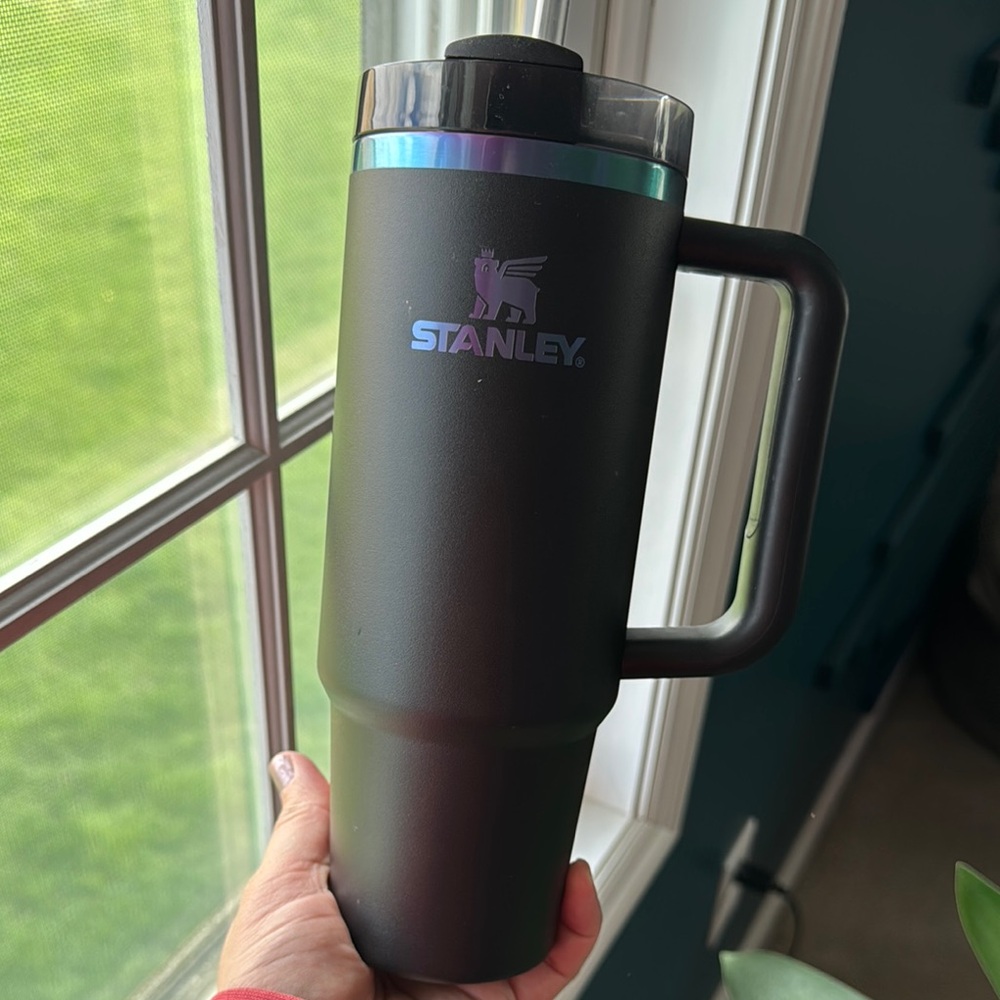 Stanley Black chroma 30 oz.